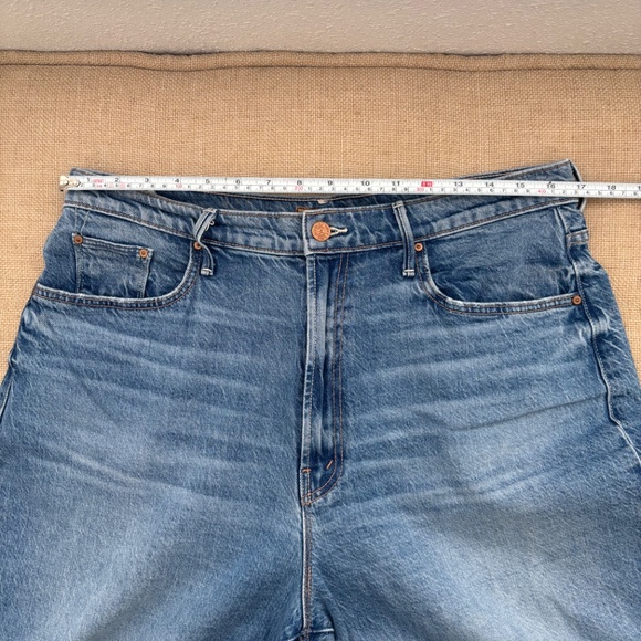 MOTHER Denim Maven Ankle Fray Raw Hem in For Sure Light Wash - Size 33 - Picture 11 of 13